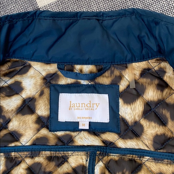 Leopard Print on the Inside - Quilted Coat - Picture 3 of 9